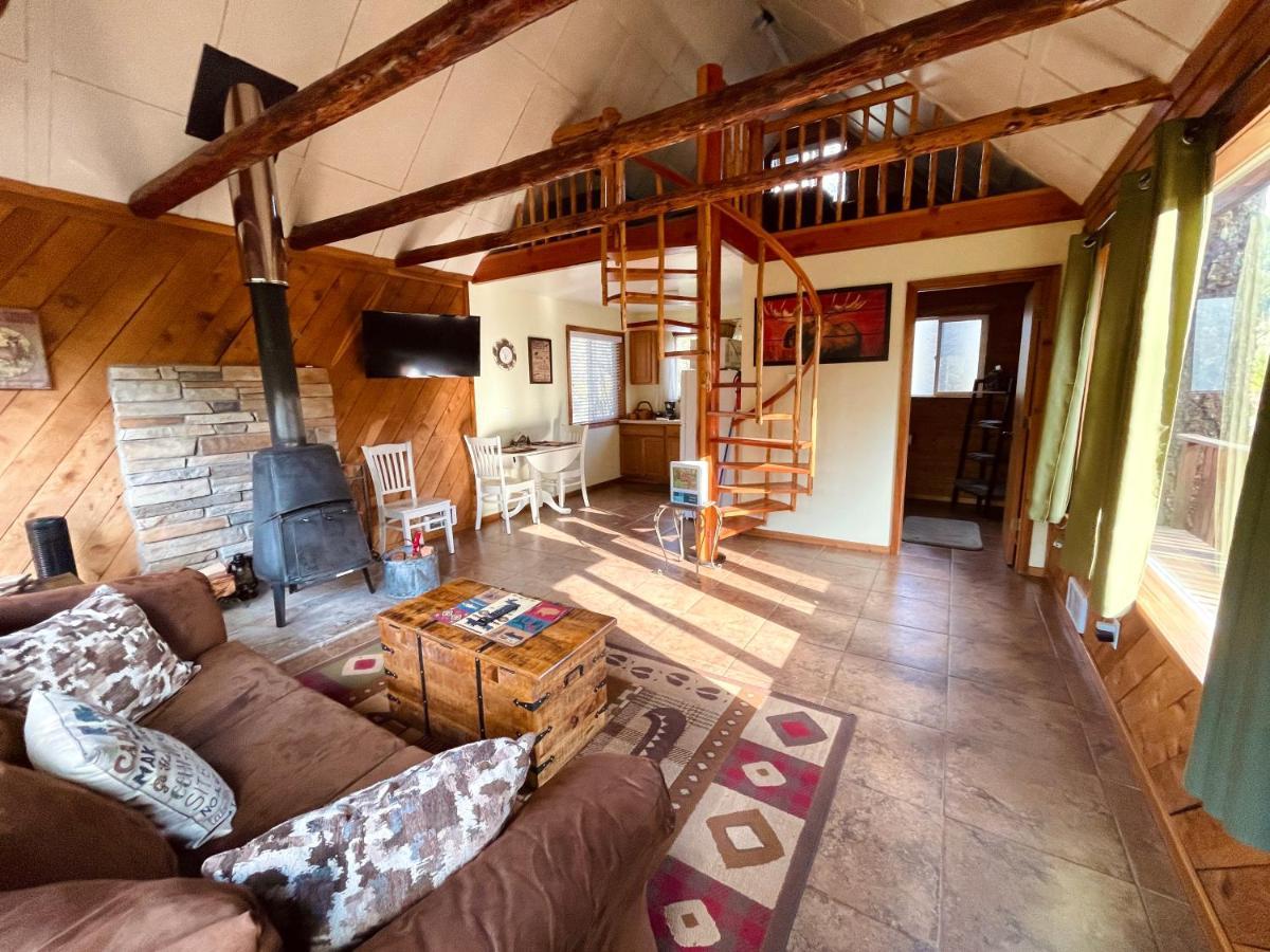 Mt Rainier Little Red Cabin アッシュフォード エクステリア 写真